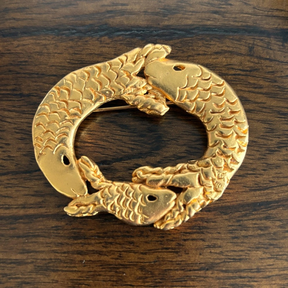 Vtg 3 Koi Fish Wreath Brooch Goldtone Asian Figural Pin Chic Whimsical Retro - Picture 2 of 11